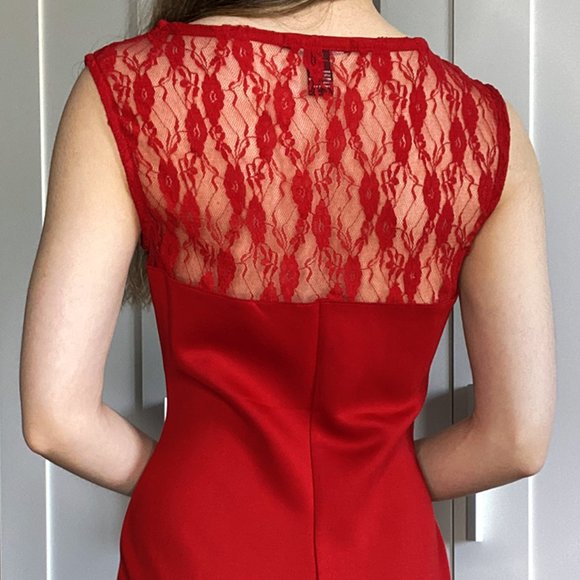 Forever 21 Red Lace Mini Dress - Small - Picture 4 of 7
